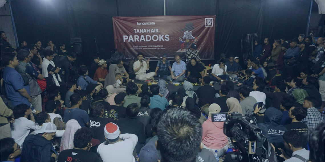 Reportase kenduri cinta tanah air paradoks